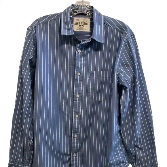 Aeropostale Mens Button Up Shirt Size Medium Cotton Stripe Long Sleeve EUC - Picture 1 of 7